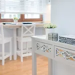 Apartament Hamptons - Relaks blisko plaży i Molo